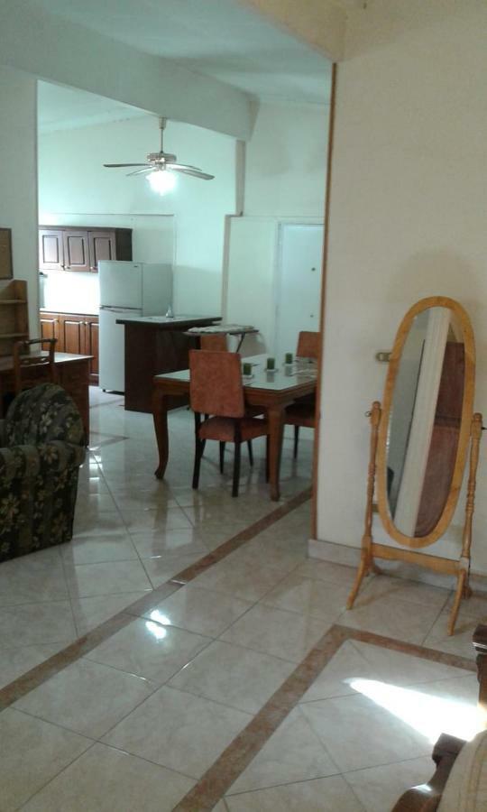 Elegant Heliopolis, Studio-Apartment Кайро Екстериор снимка